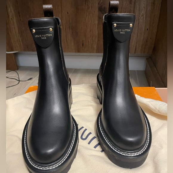 LOUIS VUITTON 
Calfskin Monogram Beaubourg Ankle Boots - Picture 3 of 7